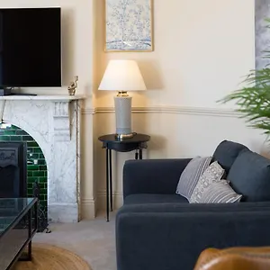 https://priestley-house.yorkshirehotels.net