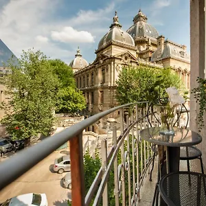 https://apt-centrally-located-2br-with-balcony-unique-design.bucharesthotelsnow.com